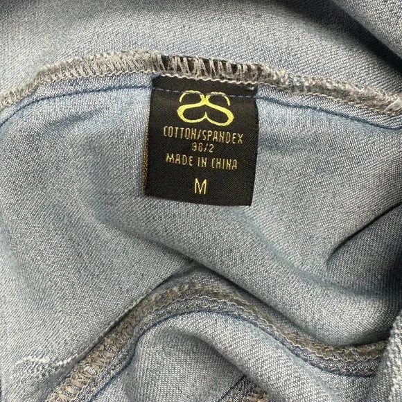 Sparkle Denim Pearl and Grommet Denim Jacket (M) - Picture 9 of 11